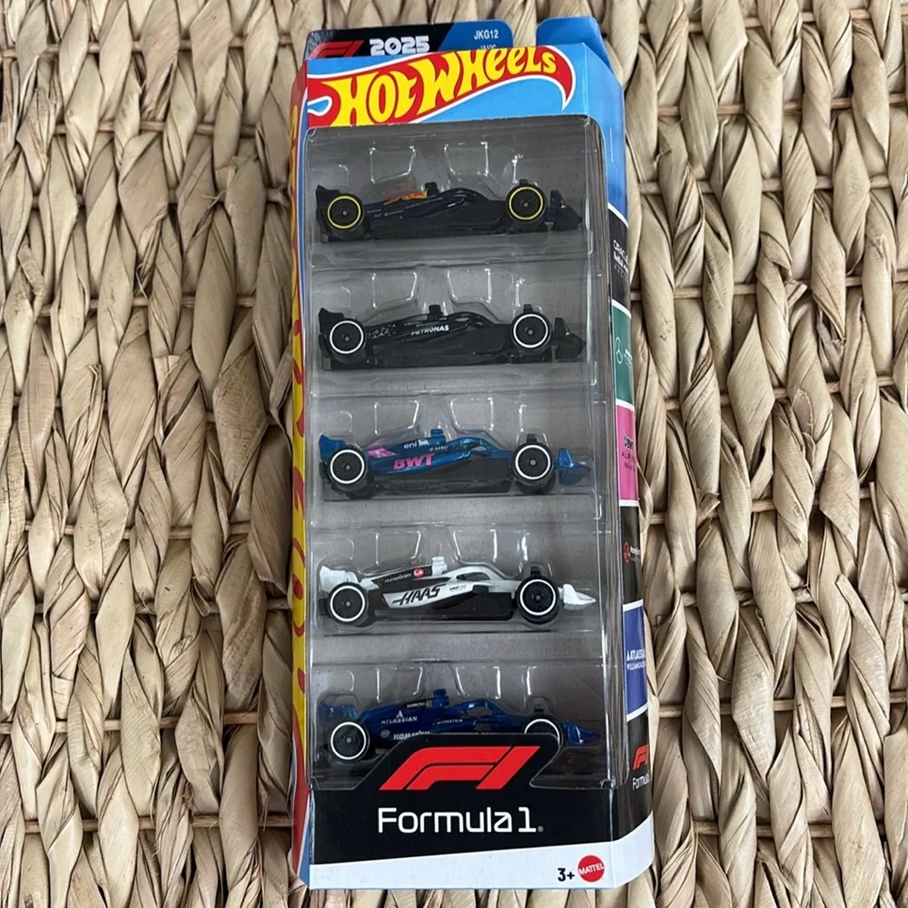 Hot Wheels Formula 1 5-Pack RedBull AMG Petronas BWT Alpine Haas Williams Racing